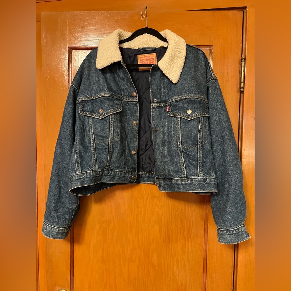 Levi's Dark Blue Cropped Denim Jacket with Shearling Collar